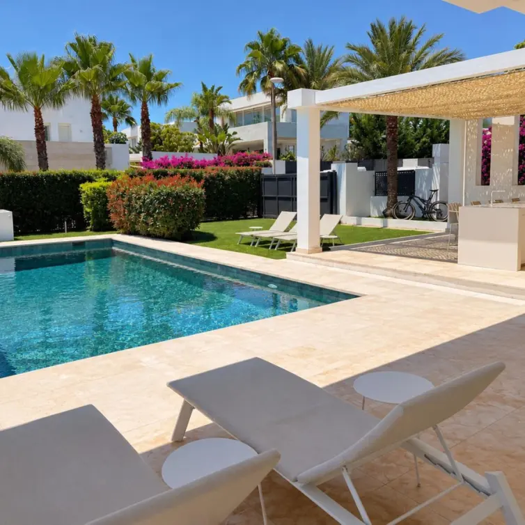 Долгосрочная аренда  отдельно стоящей виллы в Marbella