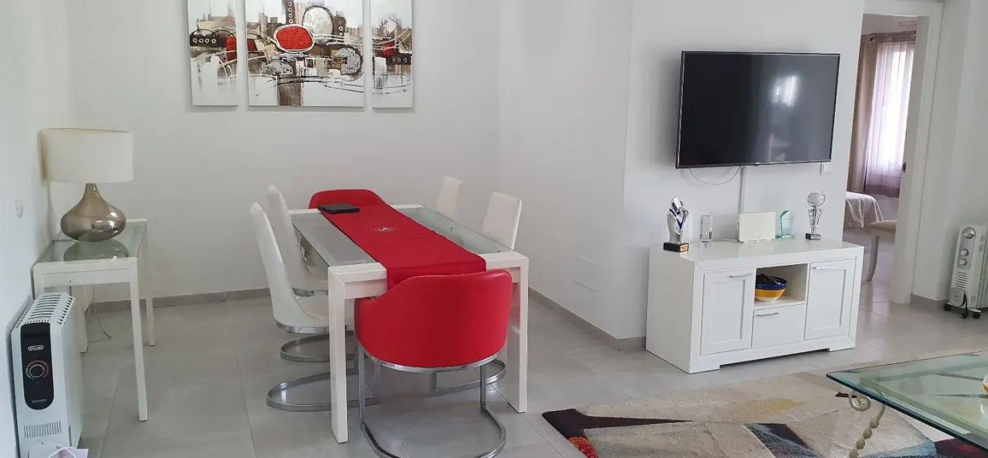 Sale of ground floor apartment in El Paraiso 3
