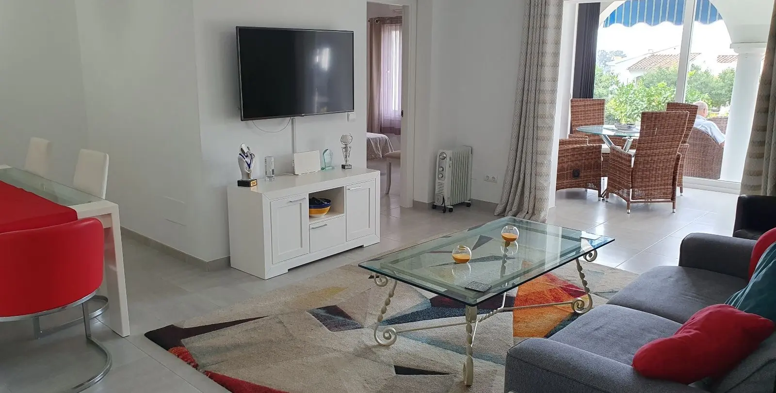 Sale of ground floor apartment in El Paraiso 5