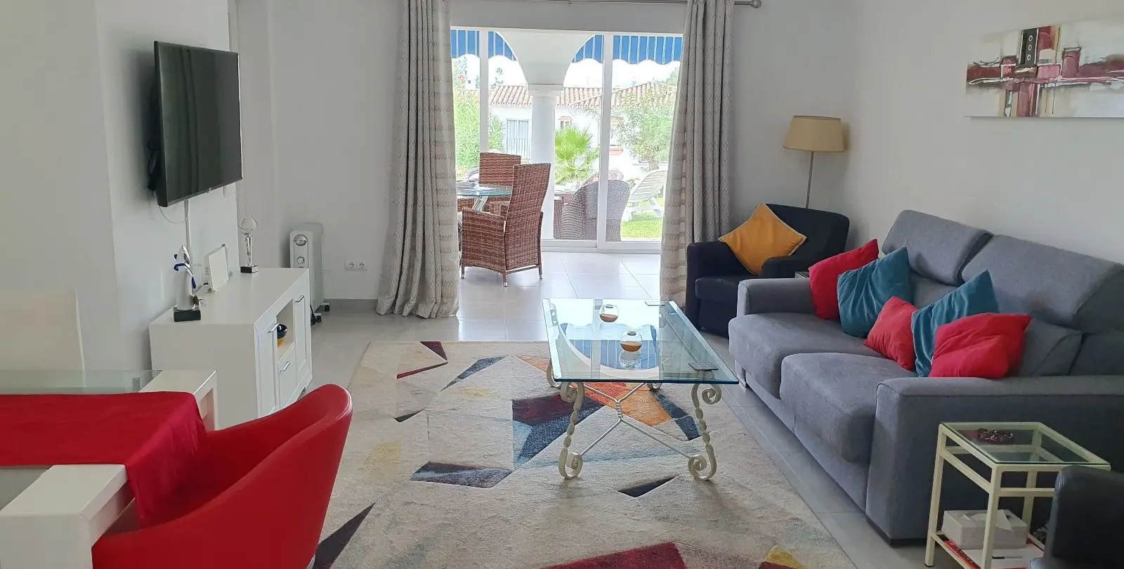 Sale of ground floor apartment in El Paraiso 7