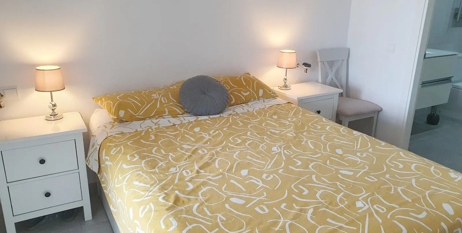 Sale of ground floor apartment in El Paraiso 22