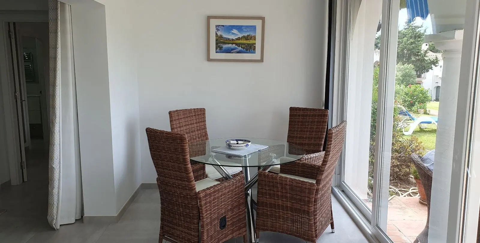 Sale of ground floor apartment in El Paraiso 30