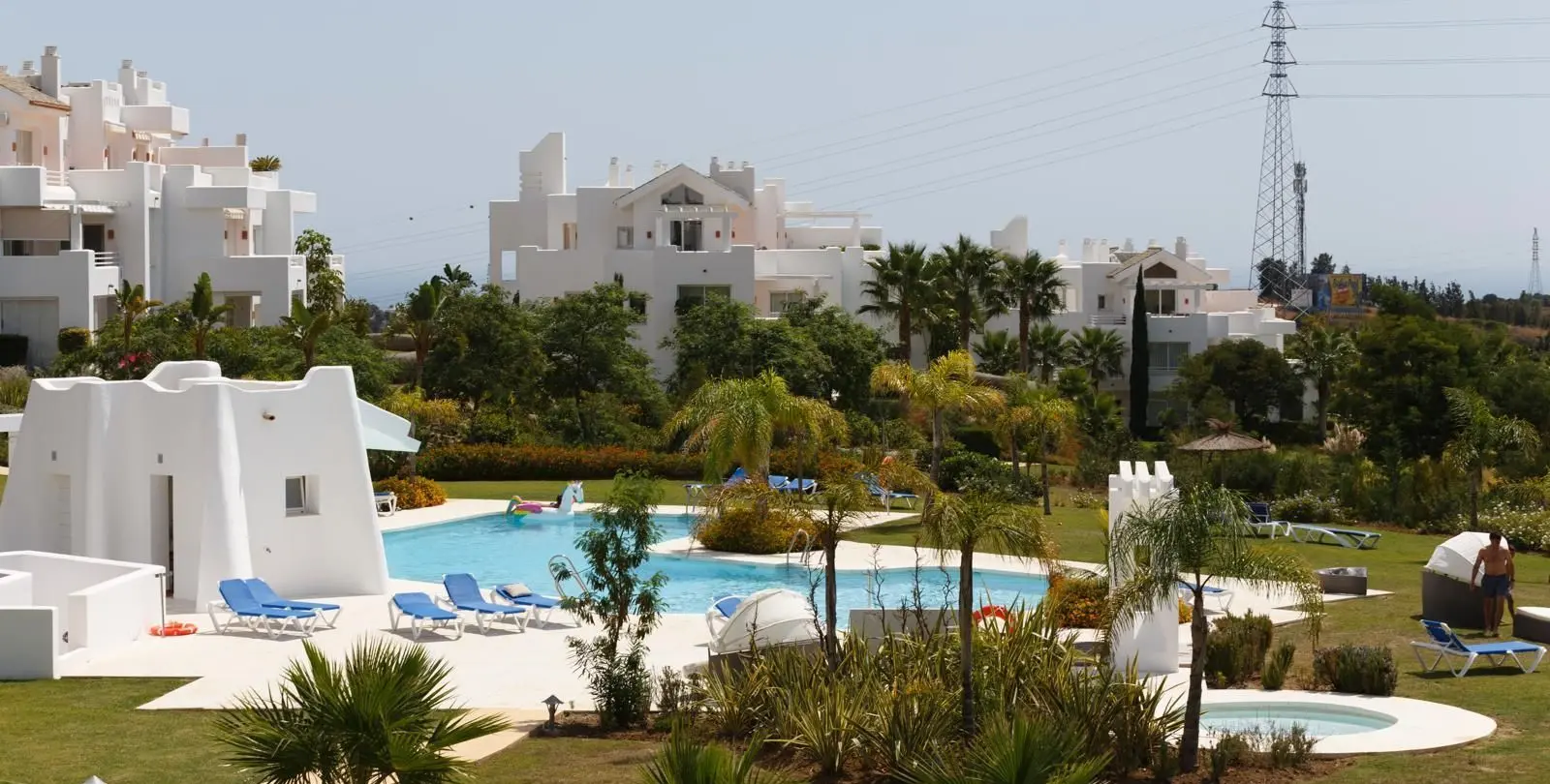 Sale of ground floor apartment in Casares 2