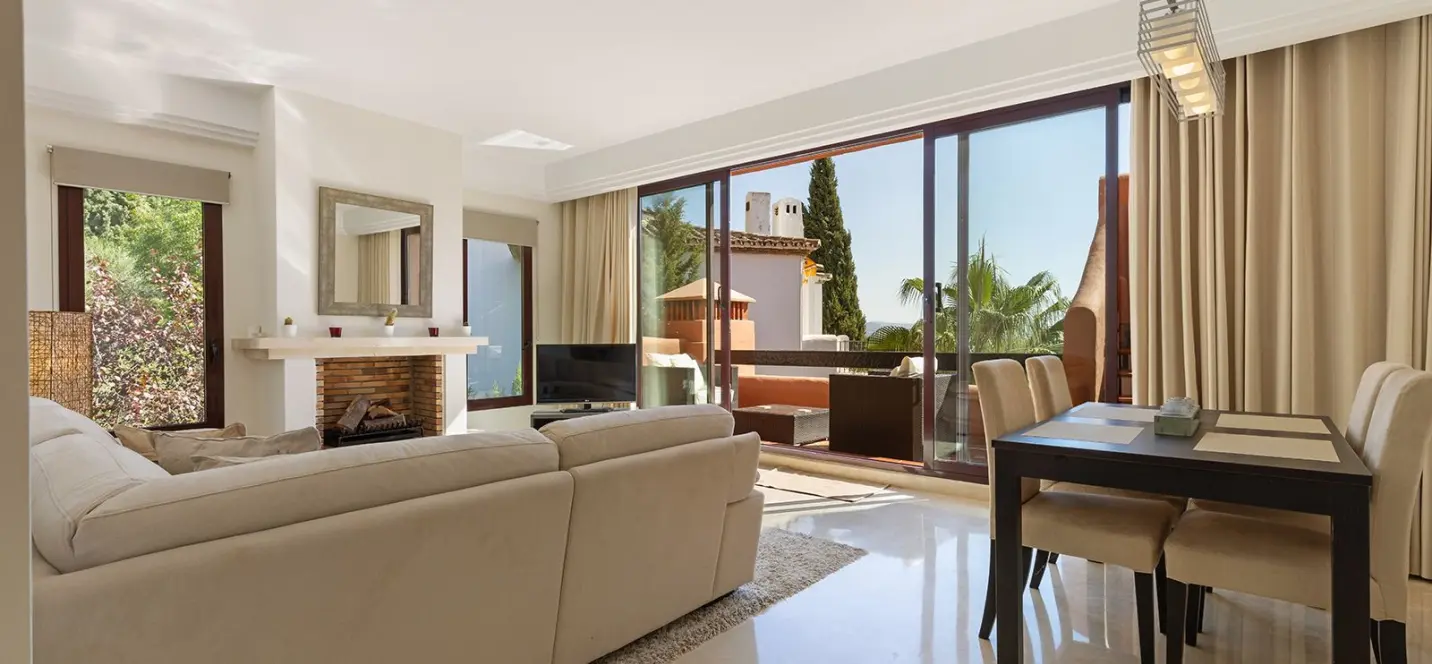 Sale of penthouse in Benahavís 3