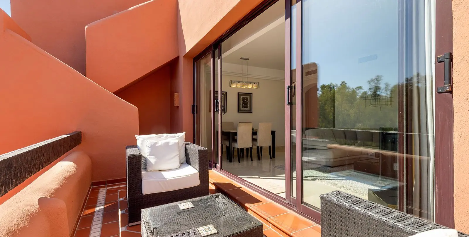 Sale of penthouse in Benahavís 41
