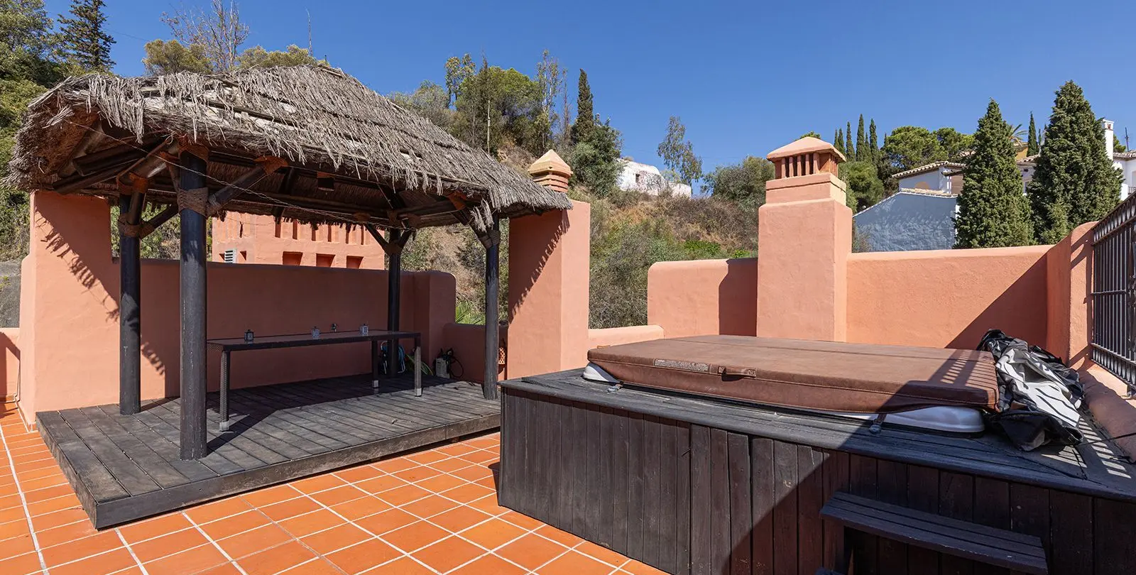 Sale of penthouse in Benahavís 44