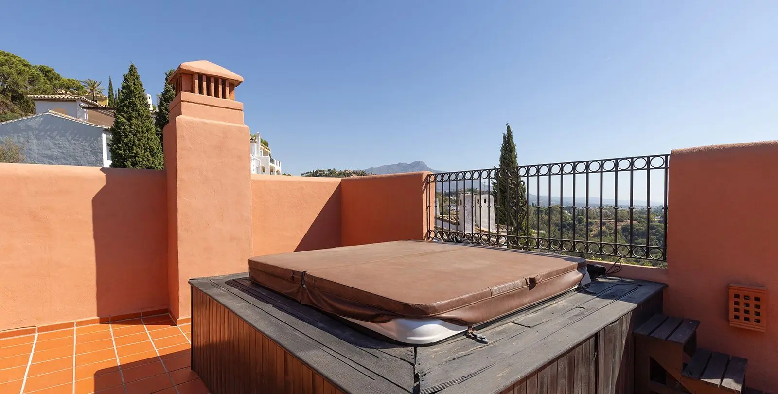 Sale of penthouse in Benahavís 46