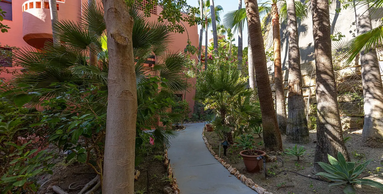 Sale of penthouse in Benahavís 64