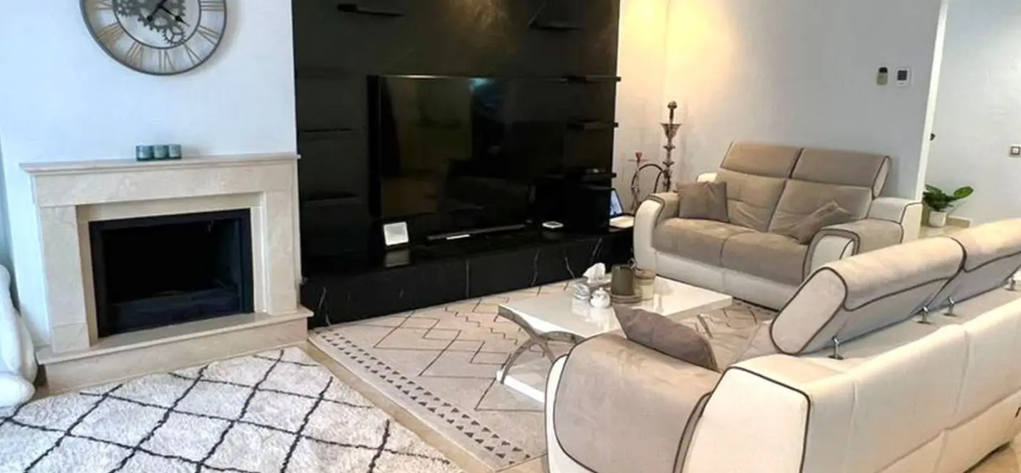 Sale of middle floor apartment in Nueva Andalucía 1