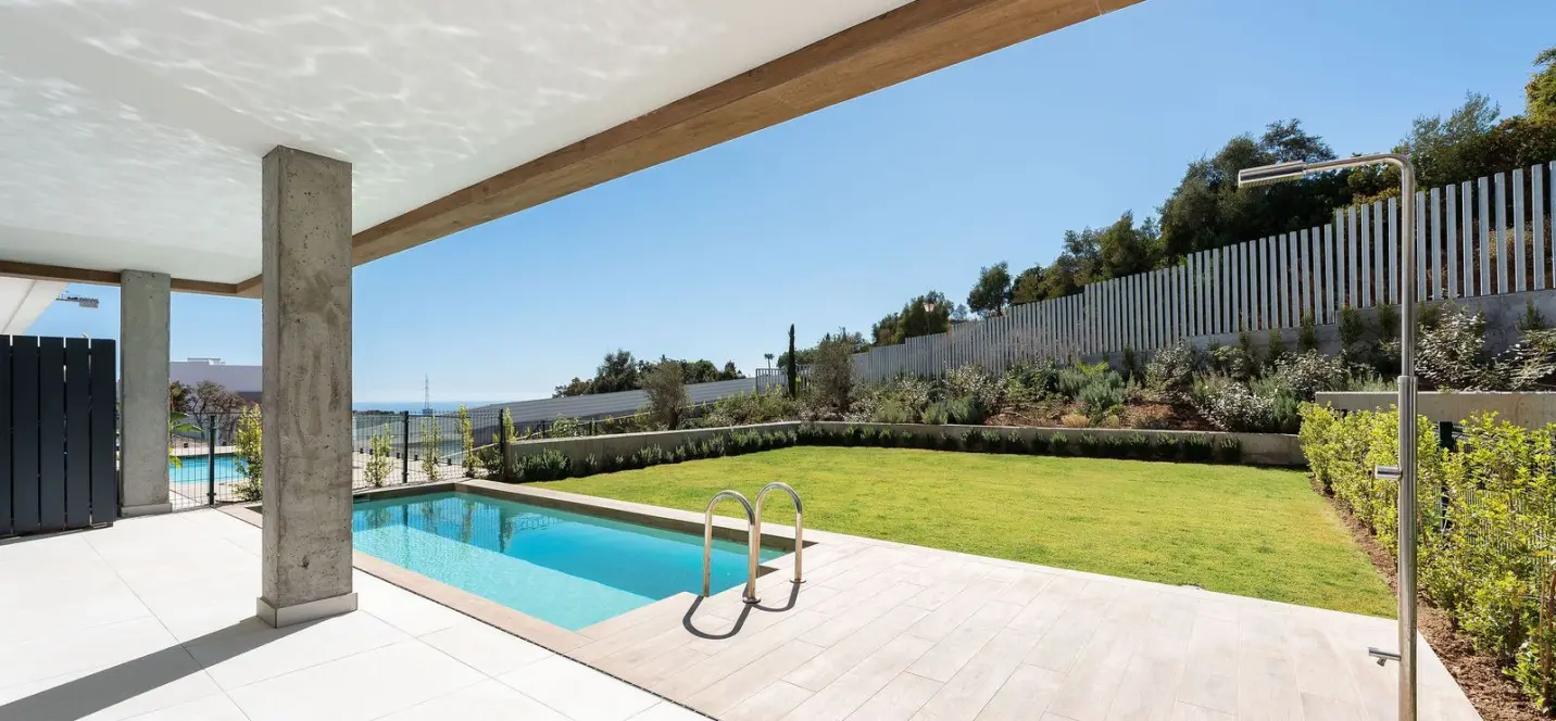 Sale of ground floor apartment in Altos de los Monteros 1