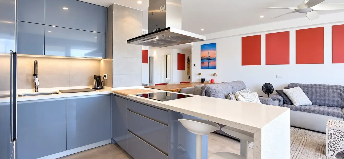 Sale of middle floor apartment in La Cala 4