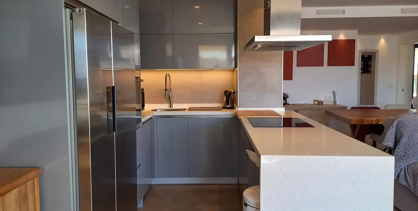 Sale of middle floor apartment in La Cala 6