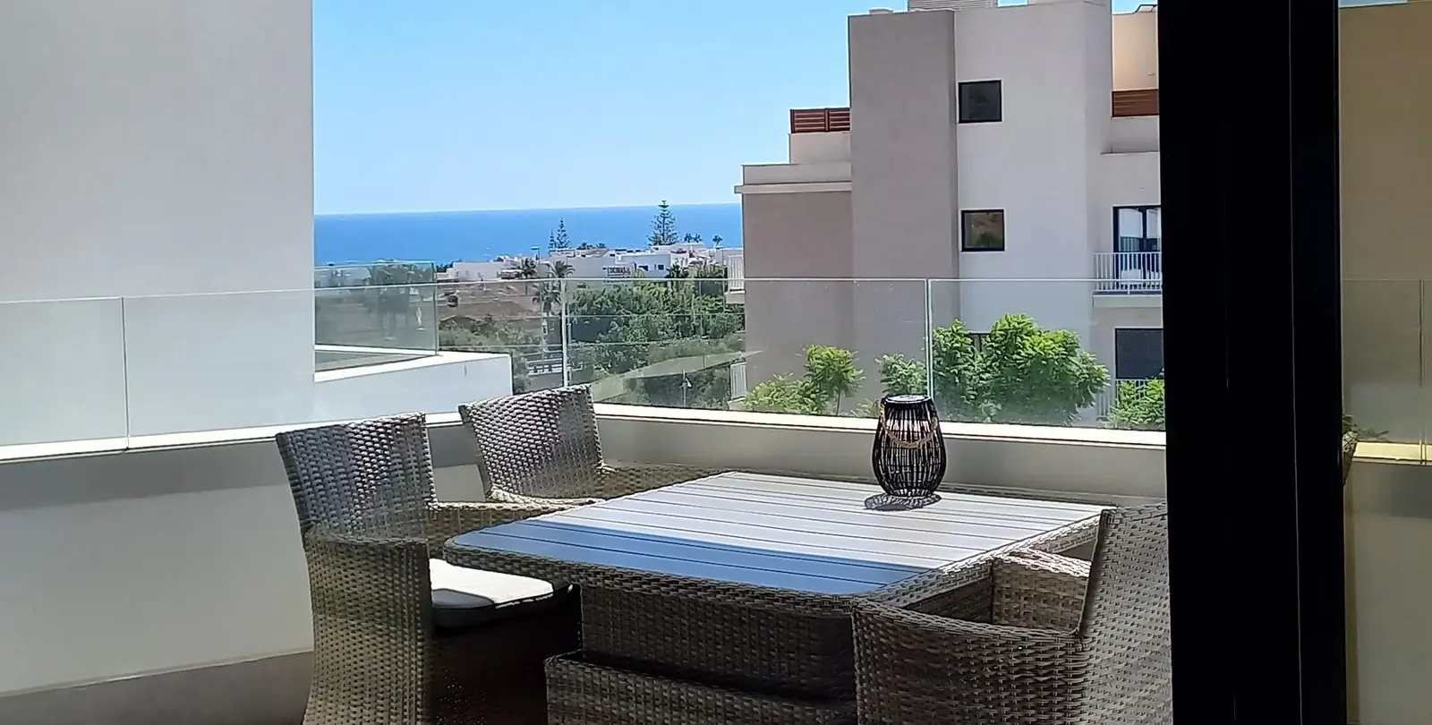 Sale of middle floor apartment in La Cala 13