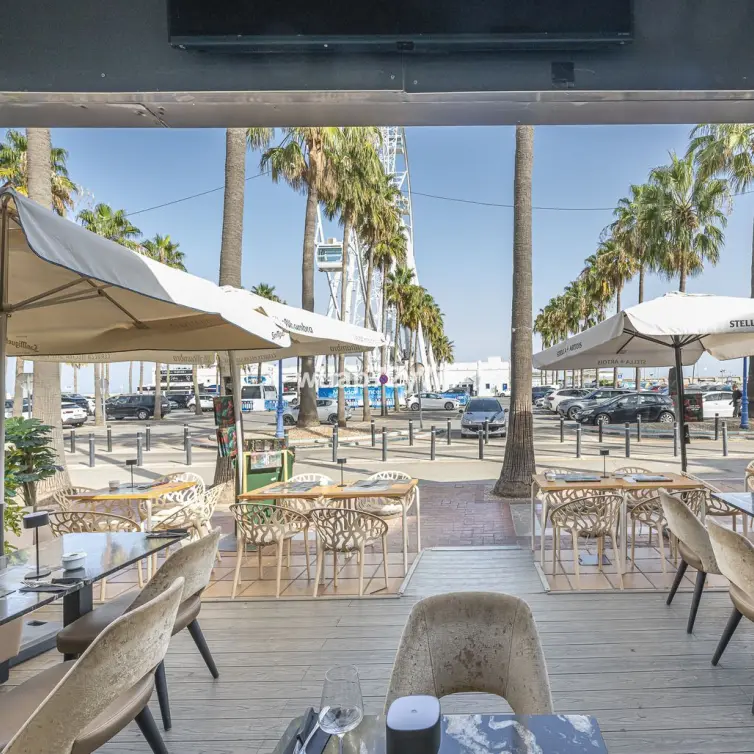 Sale of commercial premises in Benalmadena