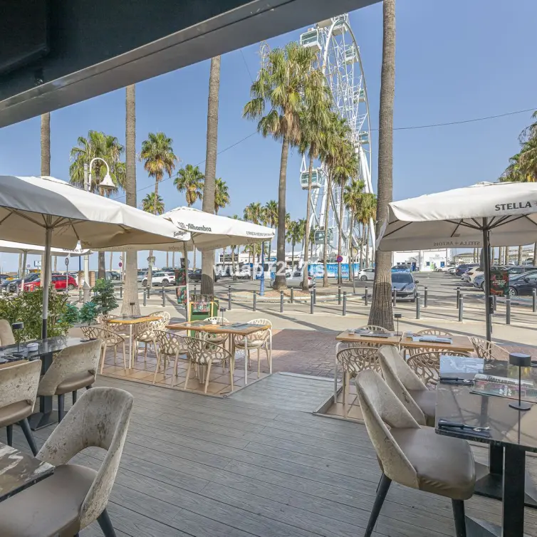 Sale of commercial premises in Benalmadena