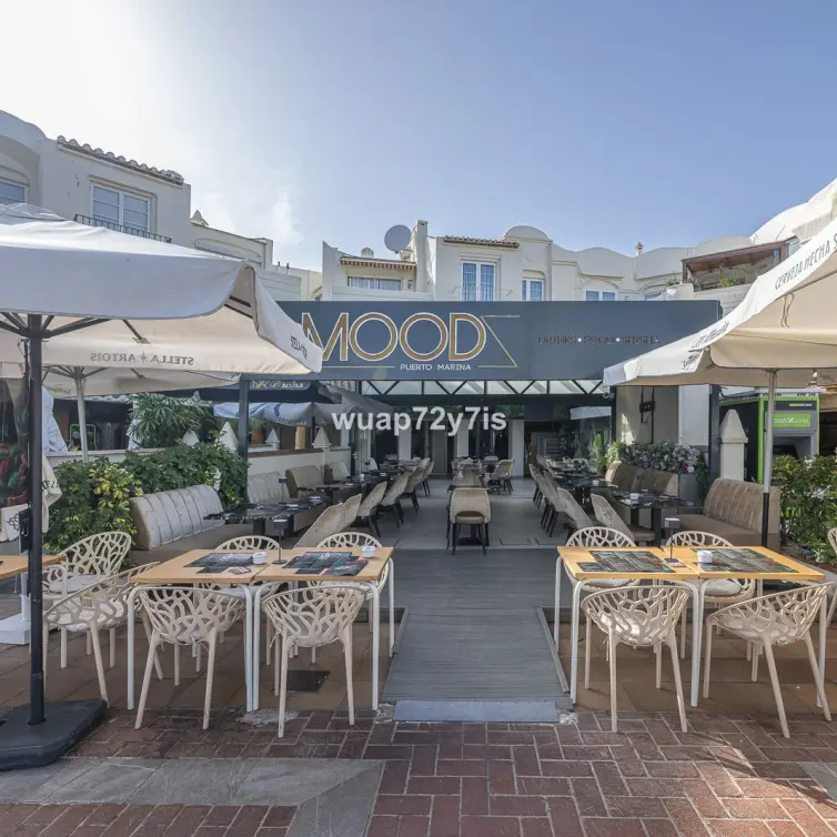 Sale of commercial premises in Benalmadena