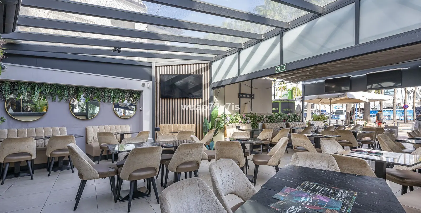 Sale of commercial premises in Benalmadena 20