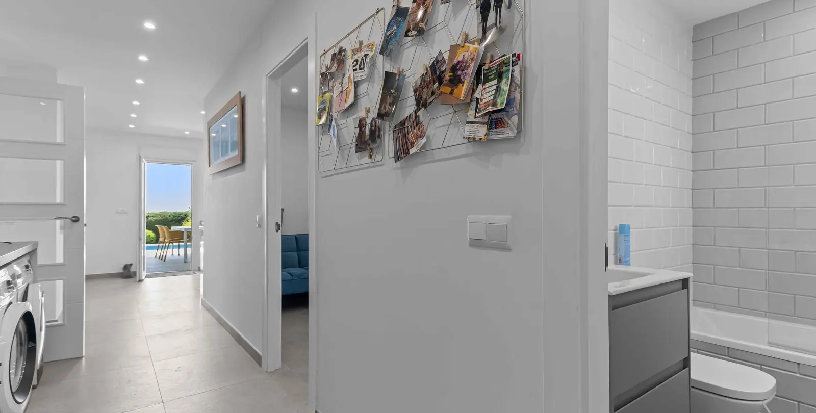 Sale of detached villa in Bel Air 16