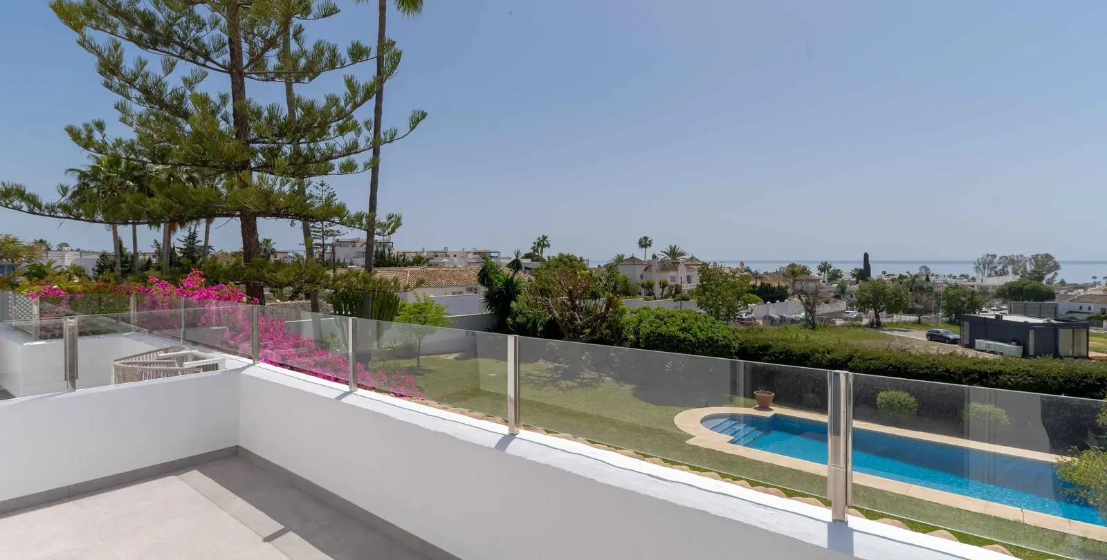 Sale of detached villa in Bel Air 30