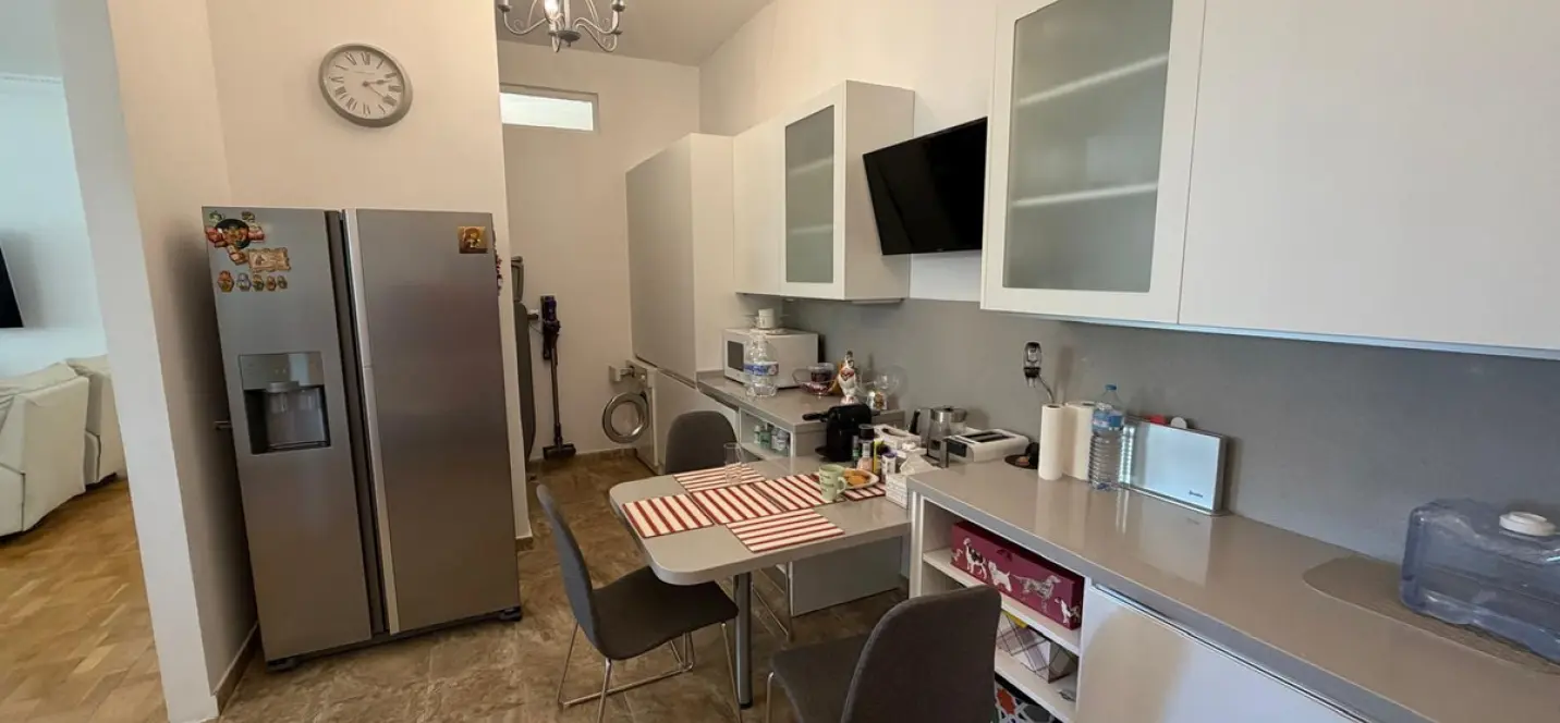 Alquiler a largo plazo de apartamento en planta baja en El Paraiso 4