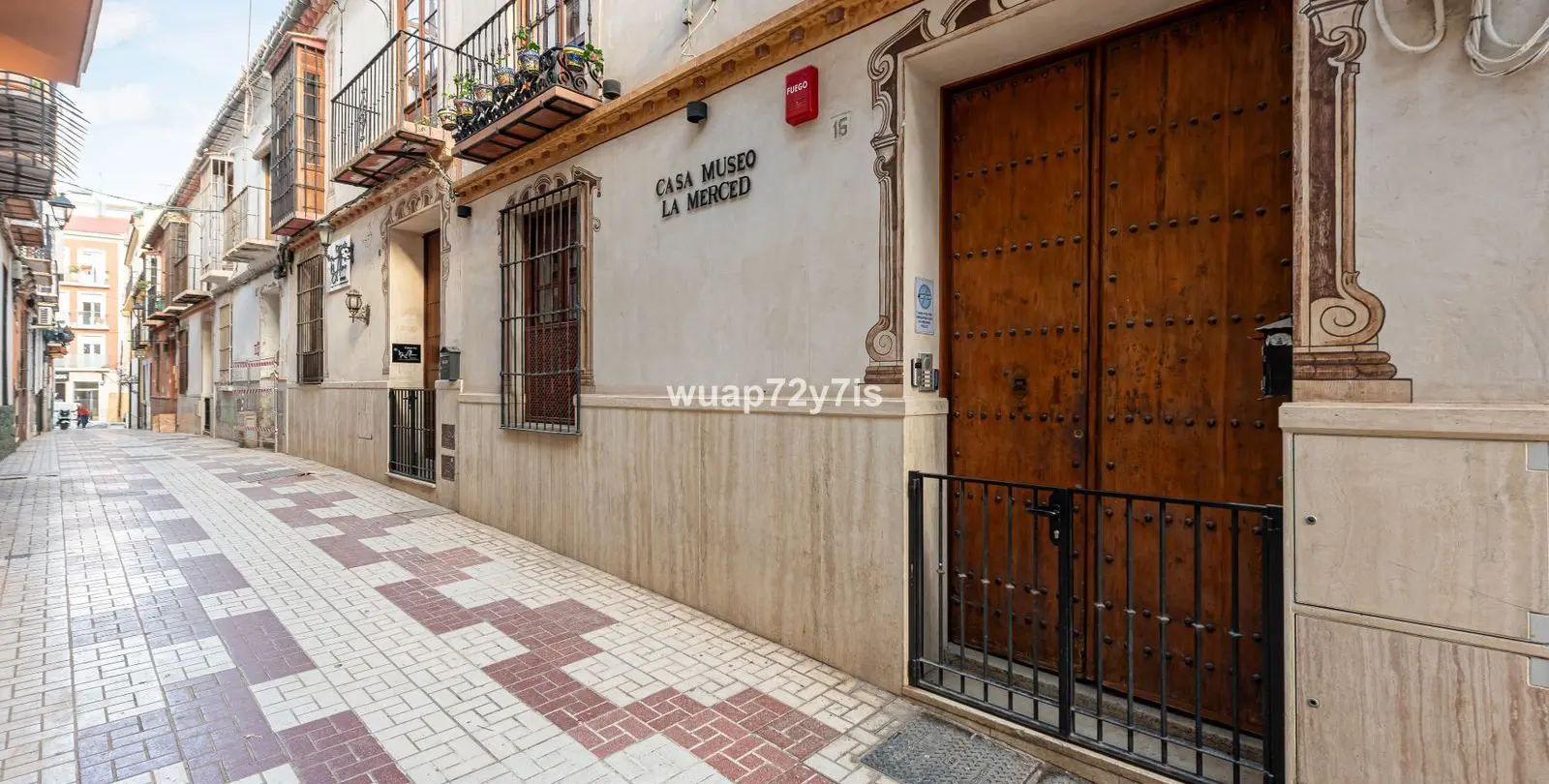 Sale of hotel in Málaga 16