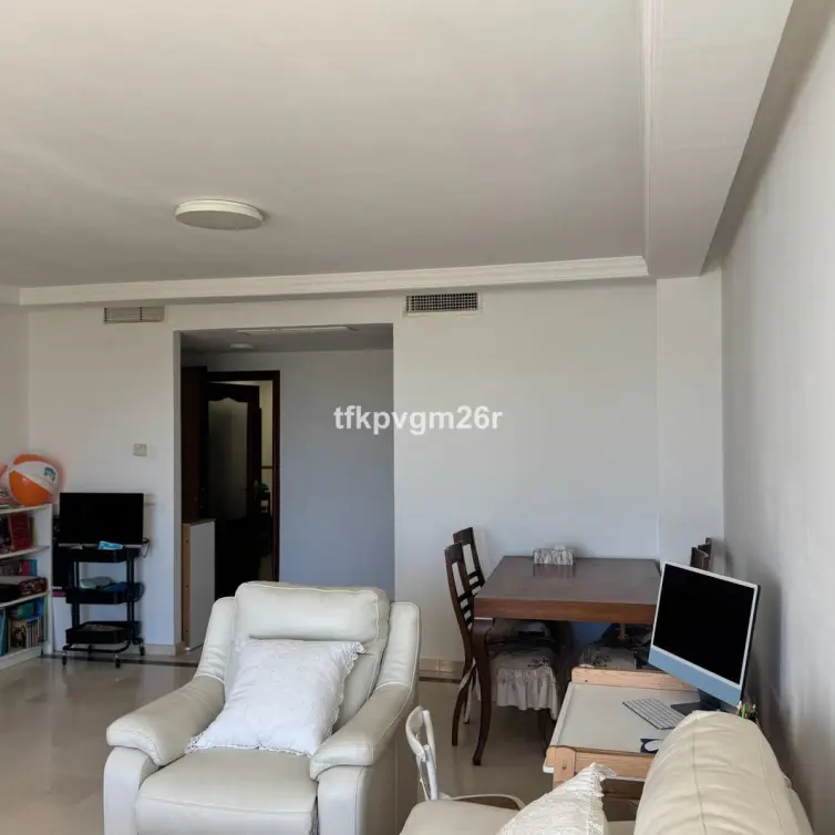 Venta de apartamento en planta baja en Casares Playa