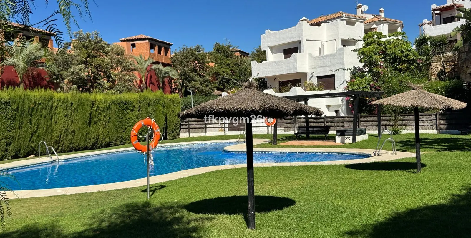Venta de apartamento en planta baja en Casares Playa 44