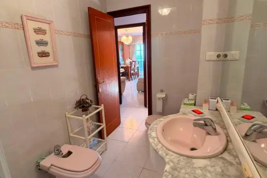 Image 28 thumb