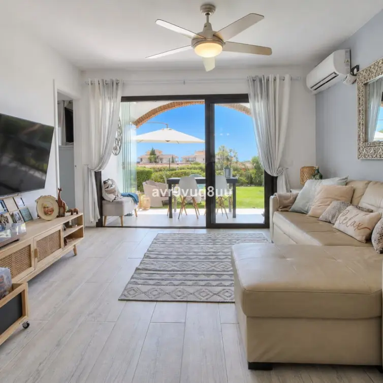 Sale of ground floor apartment in Riviera del Sol