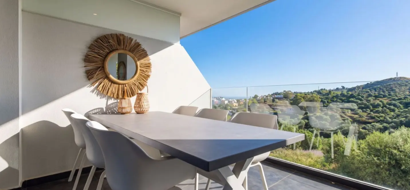 Venta de apartamento en planta media en Mijas Costa 2