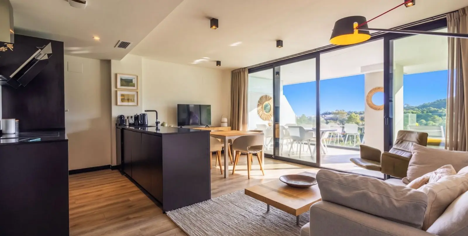 Продажа апартаментов на среднем этаже в Mijas Costa 4