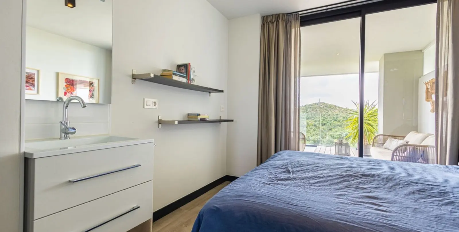 Продажа апартаментов на среднем этаже в Mijas Costa 14