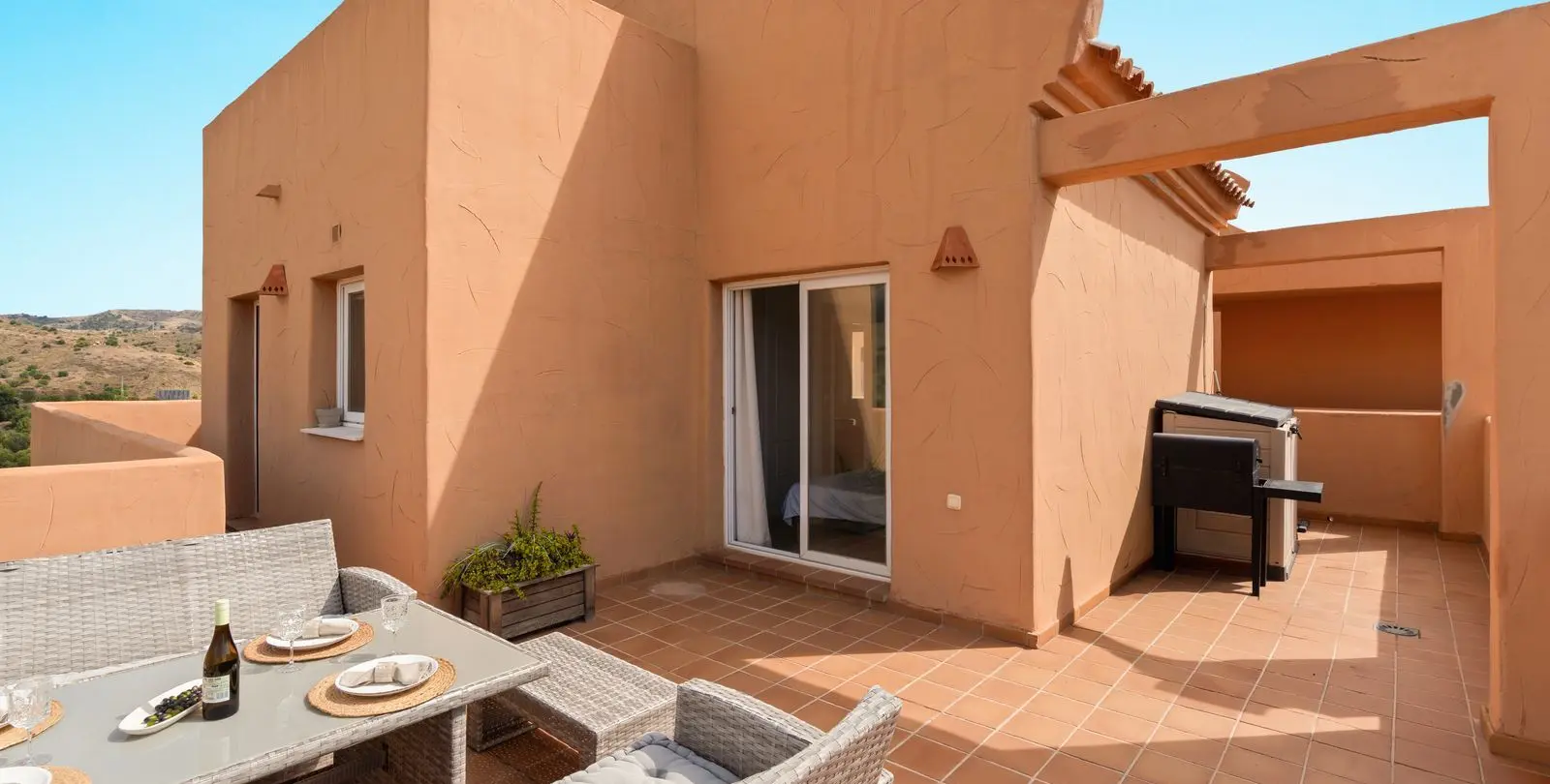Продажа двухуровневого пентхауса в Elviria 4