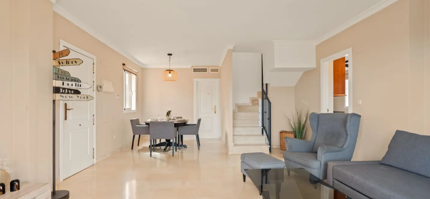 Продажа двухуровневого пентхауса в Elviria 4