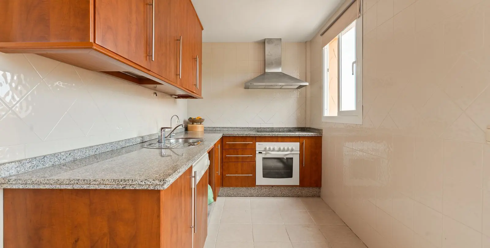 Продажа двухуровневого пентхауса в Elviria 12