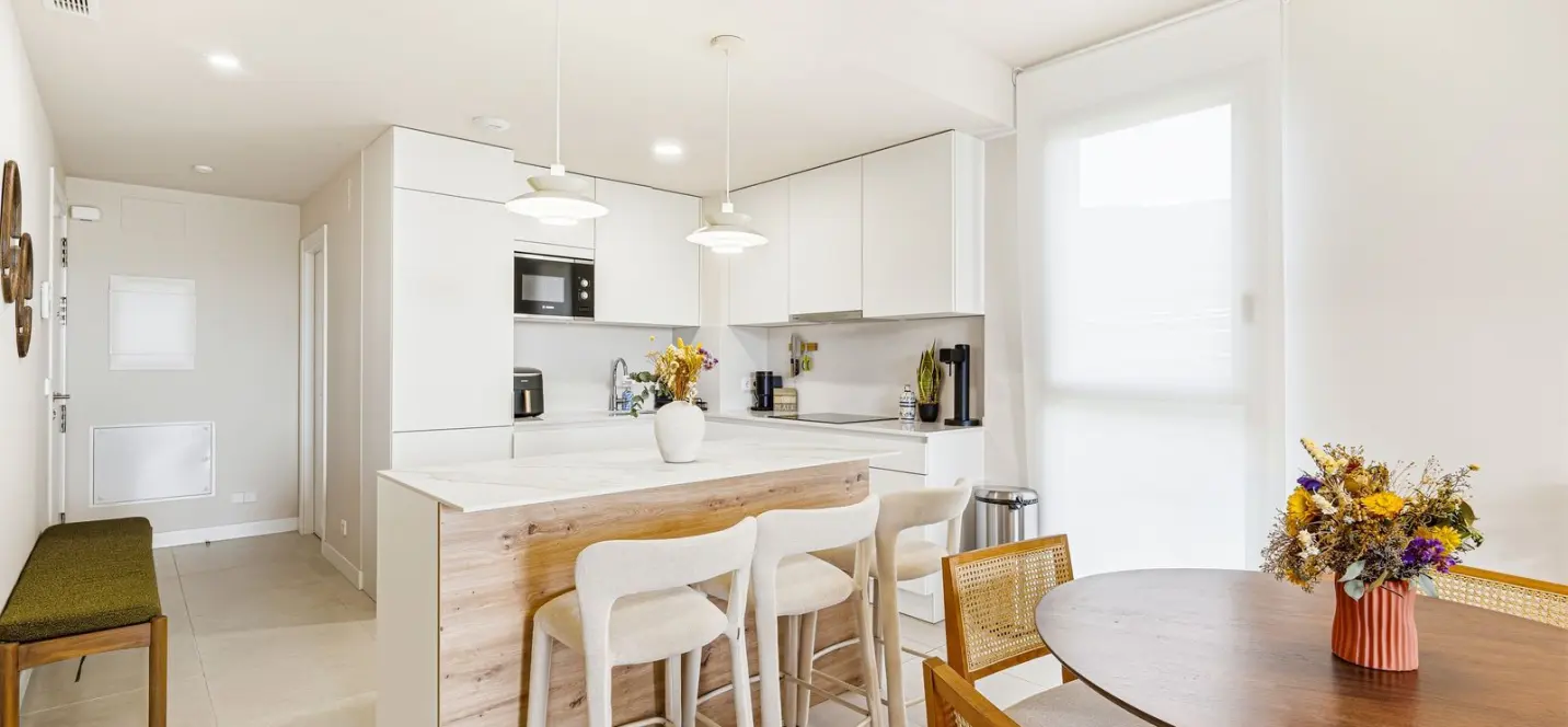 Venta de apartamento en planta media en Calanova Golf 4