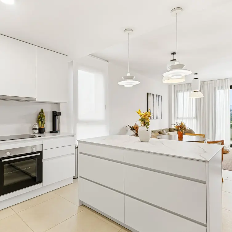 Venta de apartamento en planta media en Calanova Golf