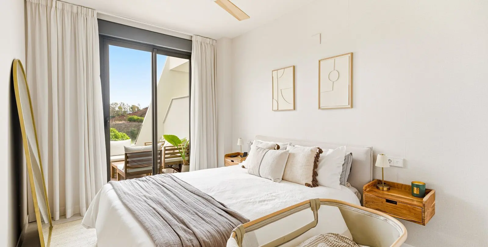 Venta de apartamento en planta media en Calanova Golf 13