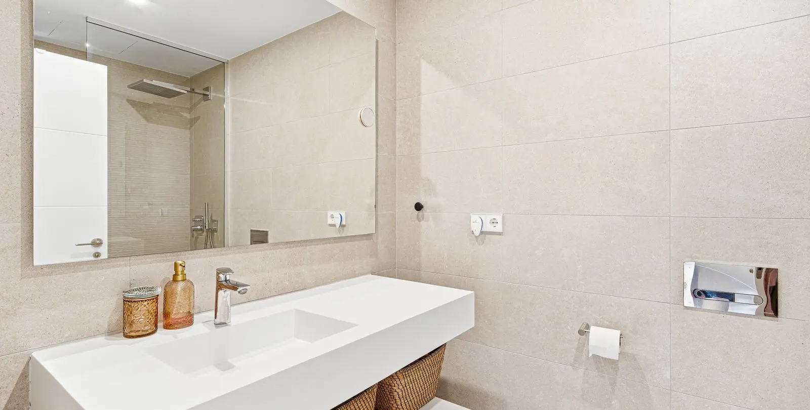 Venta de apartamento en planta media en Calanova Golf 16