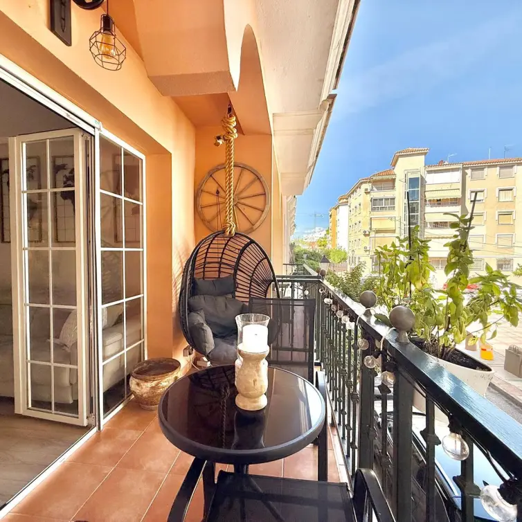 Venta de apartamento en planta media en Fuengirola