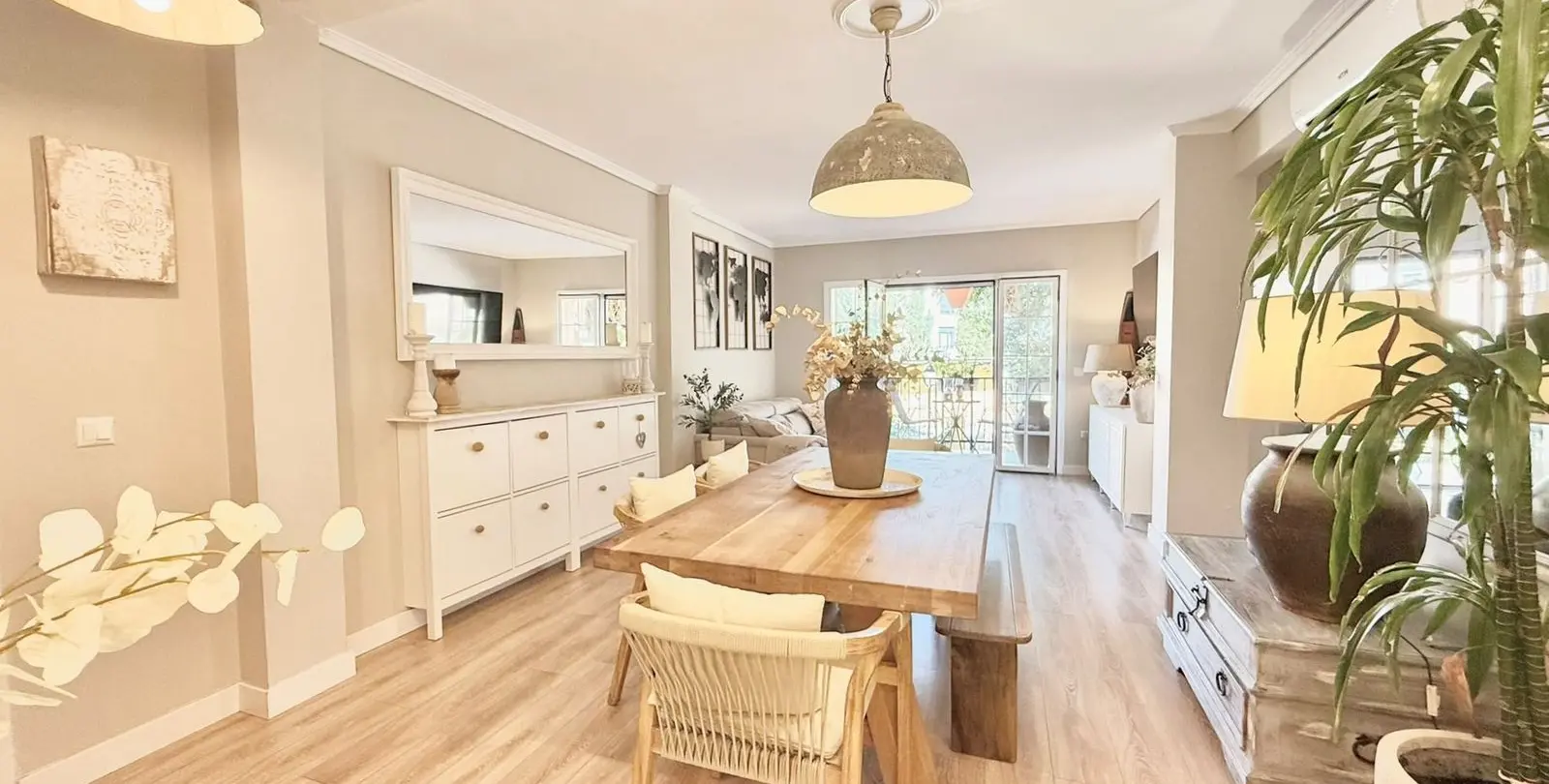 Venta de apartamento en planta media en Fuengirola 2