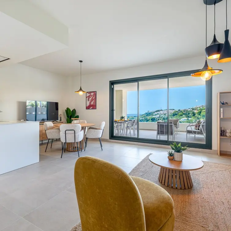 Sale of middle floor apartment in Benalmadena