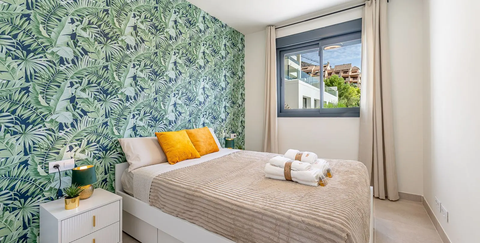 Sale of middle floor apartment in Benalmadena 7