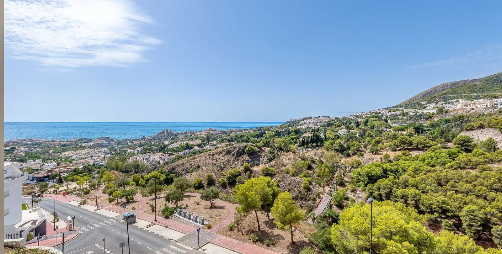 Sale of middle floor apartment in Benalmadena 10