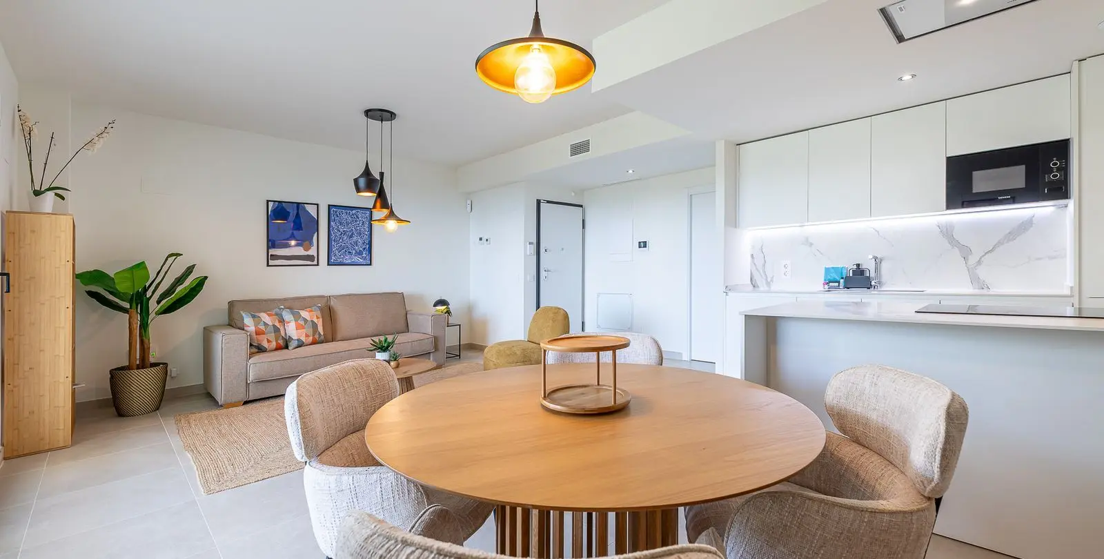 Sale of middle floor apartment in Benalmadena 19