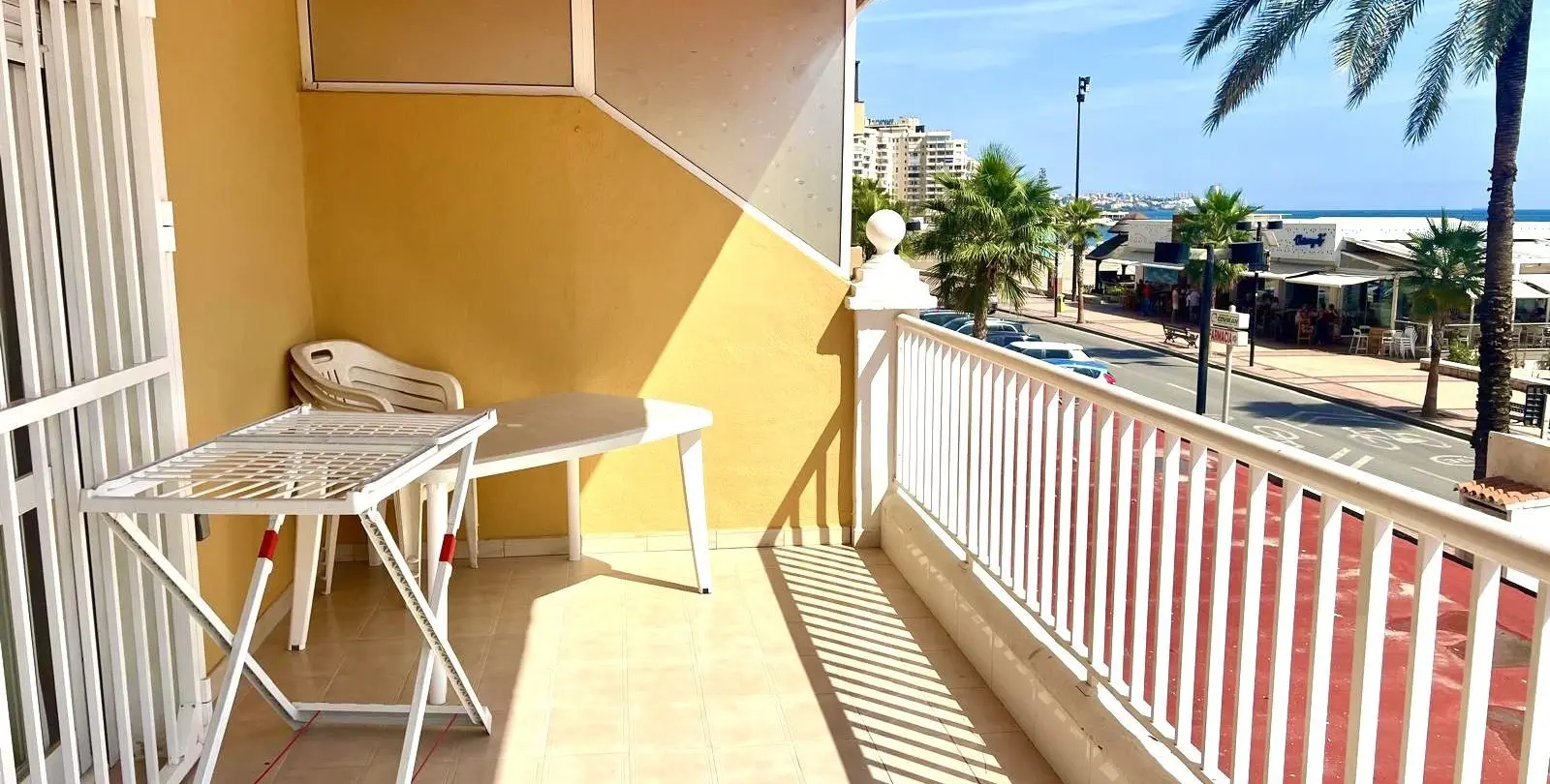 Venta de apartamento en planta media en Fuengirola 3