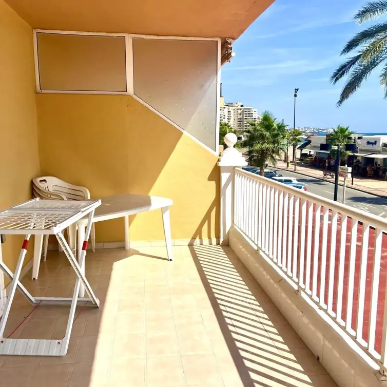 Venta de apartamento en planta media en Fuengirola