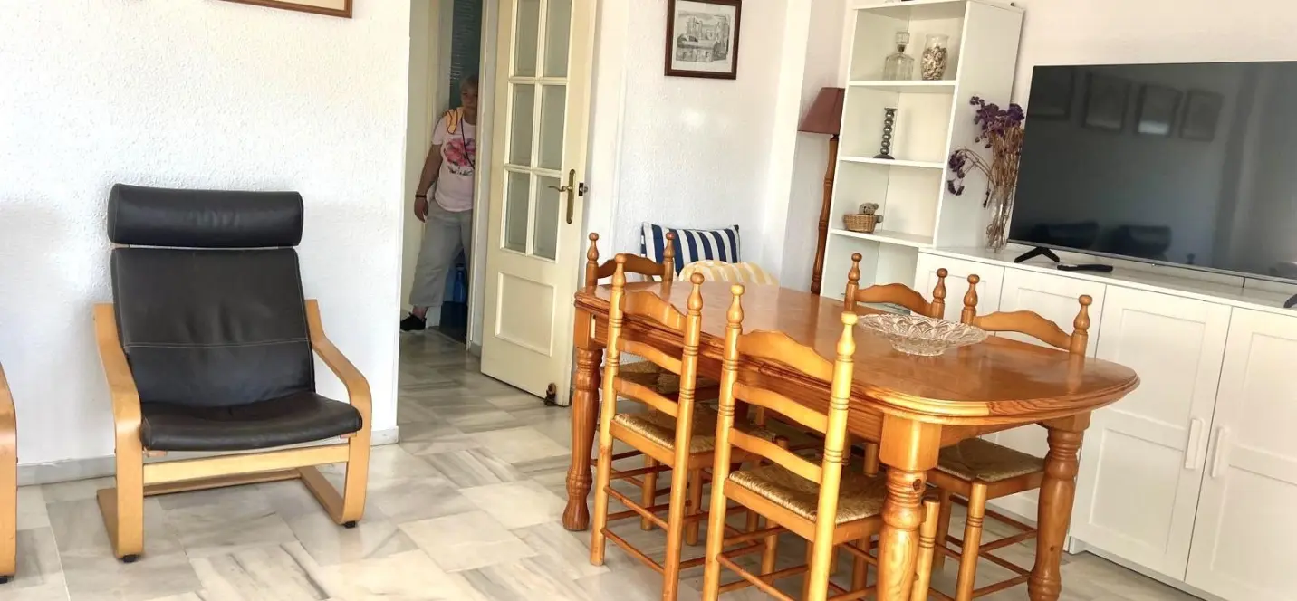Venta de apartamento en planta media en Fuengirola 3
