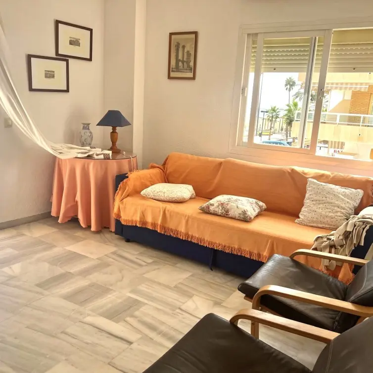 Venta de apartamento en planta media en Fuengirola