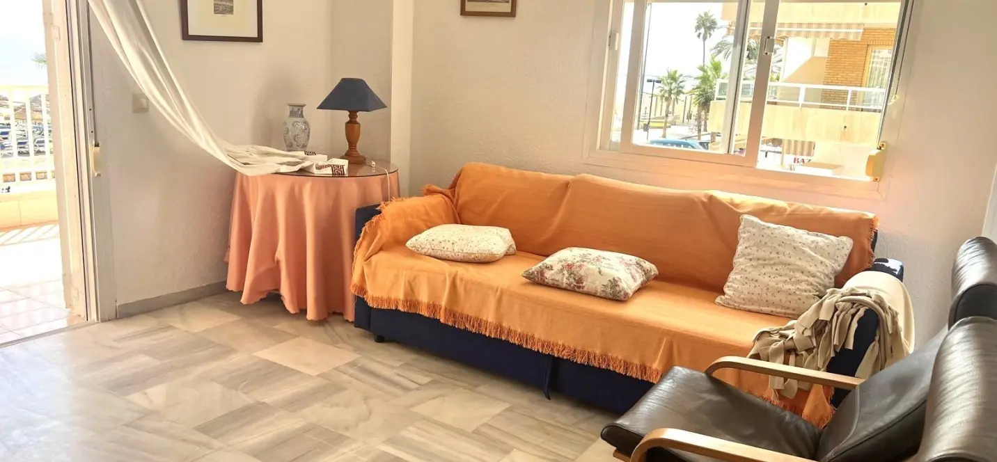 Venta de apartamento en planta media en Fuengirola 4